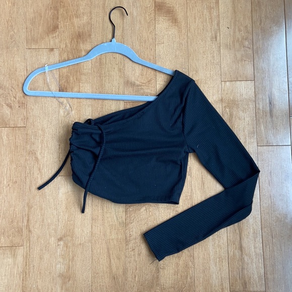 Forever 21 One-shoulder Crop Top - Picture 2 of 3